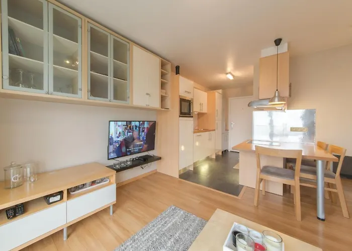 Firenze 011 With Parking By Interhome Apartament Mispelburg